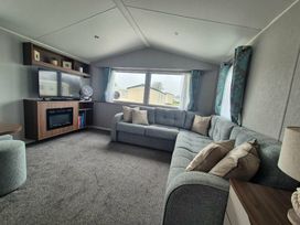 Kiln Park Holiday Park - Holiday Accommodation 16336 - South Wales - 1185985 - thumbnail photo 3