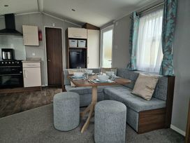 Kiln Park Holiday Park - Holiday Accommodation 16336 - South Wales - 1185985 - thumbnail photo 4