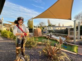 Naze Marine Holiday Park - Holiday Accommodation 16337 - Suffolk & Essex - 1185986 - thumbnail photo 15