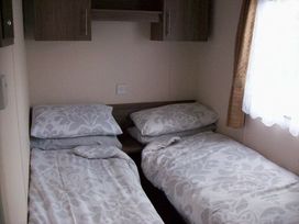 Lizard Point Holiday Park - Holiday Accommodation 1634 - Cornwall - 1185988 - thumbnail photo 4