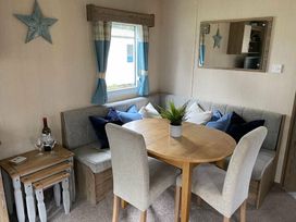 Wild Duck Holiday Park - Holiday Accommodation 16348 - Norfolk - 1185989 - thumbnail photo 5