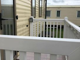 Caister Holiday Park - Holiday Accommodation 16360 - Norfolk - 1185991 - thumbnail photo 3