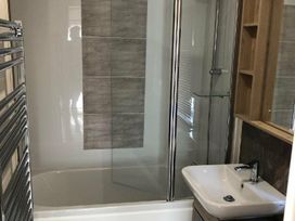 Unity Holiday Resort - Holiday Accommodation 16365 - Somerset & Wiltshire - 1185993 - thumbnail photo 2