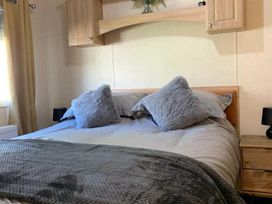 Riverside - Holiday Accommodation 16367 -  - 1185994 - thumbnail photo 12