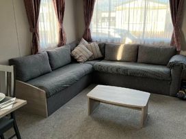 Unity Holiday Resort - Holiday Accommodation 16371 - Somerset & Wiltshire - 1185996 - thumbnail photo 3