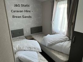 Unity Holiday Resort - Holiday Accommodation 16371 - Somerset & Wiltshire - 1185996 - thumbnail photo 11