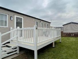Unity Holiday Resort - Holiday Accommodation 16371 - Somerset & Wiltshire - 1185996 - thumbnail photo 16