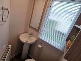 Whitley Bay Holiday Park - Holiday Accommodation 16380 - Northumberland - 1185999 - thumbnail photo 10