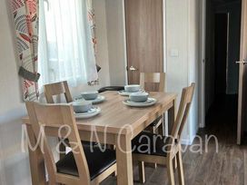 Unity Holiday Resort - Holiday Accommodation 16385 - Somerset & Wiltshire - 1186001 - thumbnail photo 7