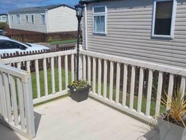Unity Holiday Resort - Holiday Accommodation 16385 - Somerset & Wiltshire - 1186001 - thumbnail photo 13