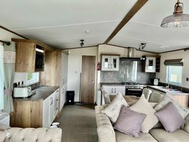 Pendine Sands - Holiday Accommodation 16391 - South Wales - 1186002 - thumbnail photo 4