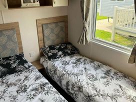 Tattershall Lakes Country Park - Holiday Accommodation 16405 - Lincolnshire - 1186006 - thumbnail photo 3