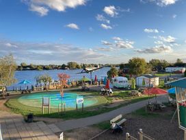 Tattershall Lakes Country Park - Holiday Accommodation 16405 - Lincolnshire - 1186006 - thumbnail photo 17