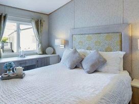 Tattershall Lakes Country Park - Holiday Accommodation 16408 - Lincolnshire - 1186008 - thumbnail photo 10