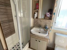 Kiln Park Holiday Park - Holiday Accommodation 16411 - South Wales - 1186009 - thumbnail photo 11