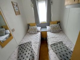 Trecco Bay - Holiday Accommodation 16415 - Somerset & Wiltshire - 1186011 - thumbnail photo 9