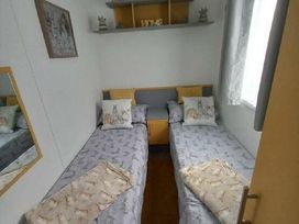 Trecco Bay - Holiday Accommodation 16415 - Somerset & Wiltshire - 1186011 - thumbnail photo 11