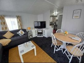 Trecco Bay - Holiday Accommodation 16415 - Somerset & Wiltshire - 1186011 - thumbnail photo 16