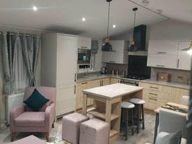 Kiln Park Holiday Park - Holiday Accommodation 16421 - South Wales - 1186013 - thumbnail photo 12