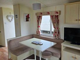 Golden Palm Resort - Holiday Accommodation 16434 - Lincolnshire - 1186015 - thumbnail photo 6