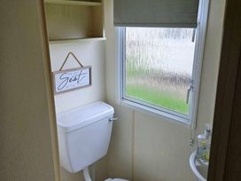 Golden Palm Resort - Holiday Accommodation 16434 - Lincolnshire - 1186015 - thumbnail photo 11