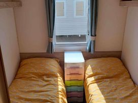 Golden Gate Holiday Centre - Holiday Accommodation 16451 - North Wales - 1186020 - thumbnail photo 10