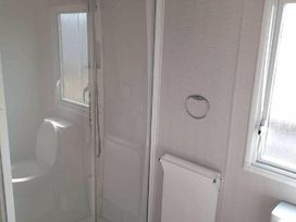 Golden Gate Holiday Centre - Holiday Accommodation 16451 - North Wales - 1186020 - thumbnail photo 12