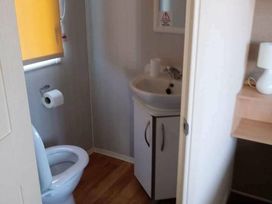 Dawlish Sands Holiday Park - Holiday Accommodation 16455 - Devon - 1186022 - thumbnail photo 5