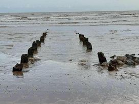 Dawlish Sands Holiday Park - Holiday Accommodation 16455 - Devon - 1186022 - thumbnail photo 18