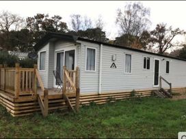Kelling Heath Holiday Park - Holiday Accommodation 16498 - Norfolk - 1186032 - thumbnail photo 1