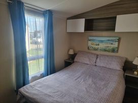 Orchards Holiday Village - Holiday Accommodation 16505 - Suffolk & Essex - 1186035 - thumbnail photo 6