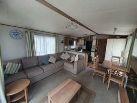 Unity Holiday Resort - Holiday Accommodation 16507 - Somerset & Wiltshire - 1186037 - thumbnail photo 4