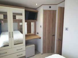 Unity Holiday Resort - Holiday Accommodation 16507 - Somerset & Wiltshire - 1186037 - thumbnail photo 8
