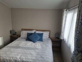 Shorefield Country Park - Holiday Accommodation 16514 - Dorset - 1186038 - thumbnail photo 7