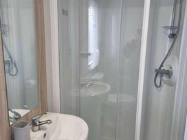 Shorefield Country Park - Holiday Accommodation 16514 - Dorset - 1186038 - thumbnail photo 11