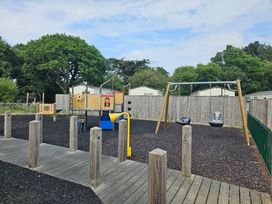 Shorefield Country Park - Holiday Accommodation 16514 - Dorset - 1186038 - thumbnail photo 18