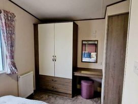 Barmouth Bay Holiday Village - Holiday Accommodation 16524 - Mid Wales - 1186040 - thumbnail photo 7
