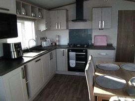 7 Lakes Country Park - Holiday Accommodation 16527 - Lincolnshire - 1186041 - thumbnail photo 2
