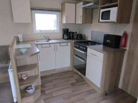 Widemouth Bay Caravan Park - Holiday Accommodation 16538 - Cornwall - 1186042 - thumbnail photo 4