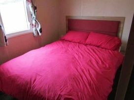 Widemouth Bay Caravan Park - Holiday Accommodation 16538 - Cornwall - 1186042 - thumbnail photo 6