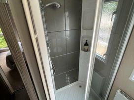 Cherry Tree Holiday Park - Holiday Accommodation 16544 - Norfolk - 1186044 - thumbnail photo 10