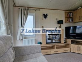 7 Lakes Country Park - Holiday Accommodation 16546 - Lincolnshire - 1186045 - thumbnail photo 2