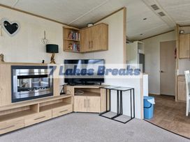 7 Lakes Country Park - Holiday Accommodation 16546 - Lincolnshire - 1186045 - thumbnail photo 3