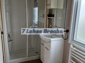 7 Lakes Country Park - Holiday Accommodation 16546 - Lincolnshire - 1186045 - thumbnail photo 11