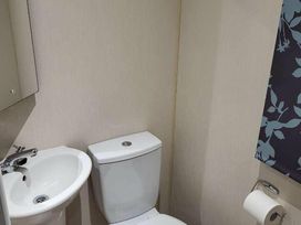 Waterside Bowleaze Cove Holiday Park - Holiday Accommodation 16550 - Dorset - 1186046 - thumbnail photo 7