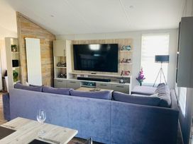 Pendine Sands - Holiday Accommodation 16559 - South Wales - 1186049 - thumbnail photo 8