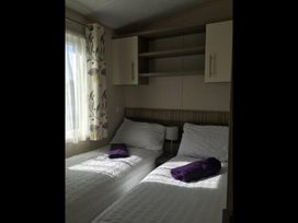 Hopton Holiday Village - Holiday Accommodation 16565 - Suffolk & Essex - 1186050 - thumbnail photo 7