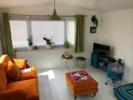 Tingdene North Denes Caravan Park - Holiday Accommodation 16568 - Suffolk & Essex - 1186051 - thumbnail photo 3