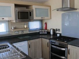 Chesil Beach Holiday Park - Holiday Accommodation 16589 - Dorset - 1186055 - thumbnail photo 5