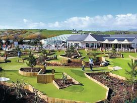 Greenacres Holiday Park - Holiday Accommodation 16594 - North Wales - 1186056 - thumbnail photo 11